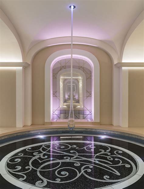 spa plaza athénée paris.